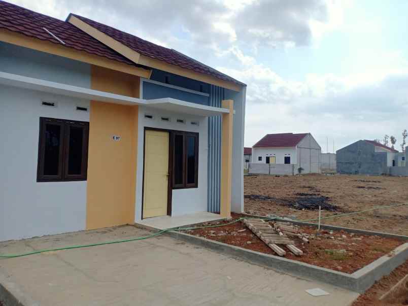 dijual rumah kamila residence jalan