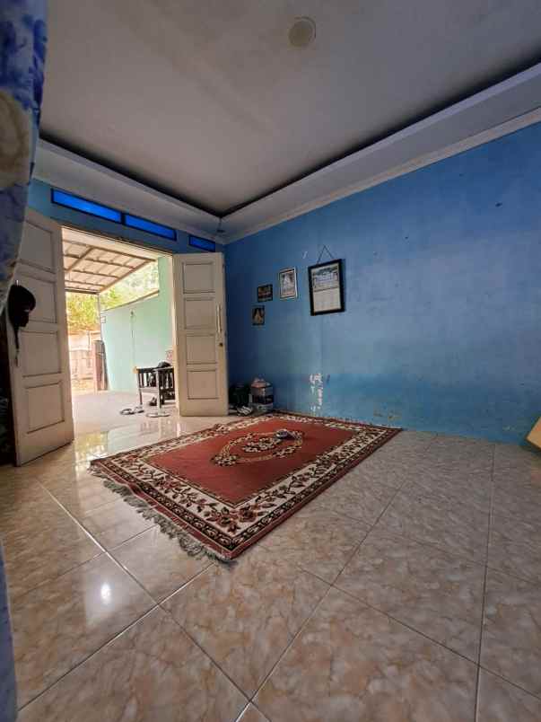 dijual rumah karang satria