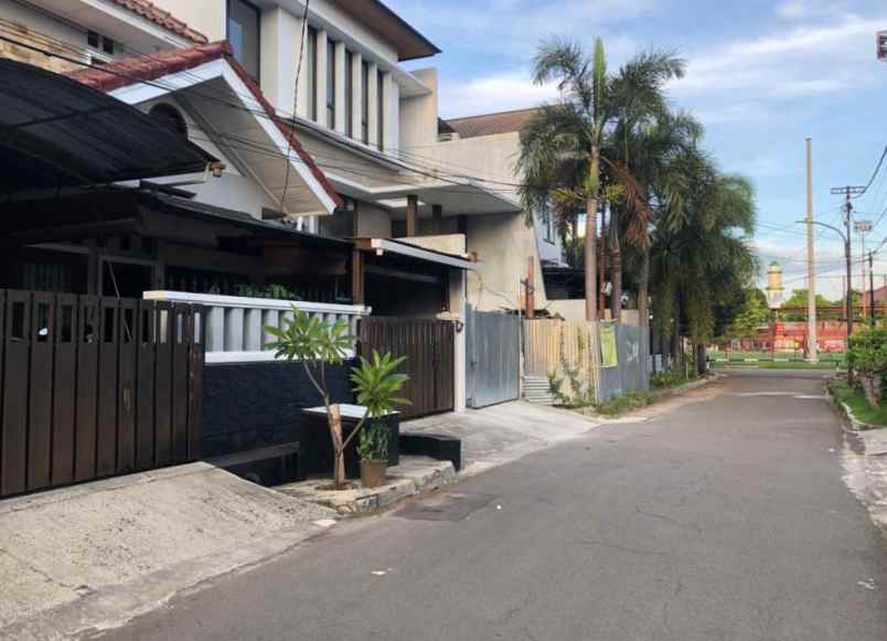 dijual rumah kayu putih jakarta timur