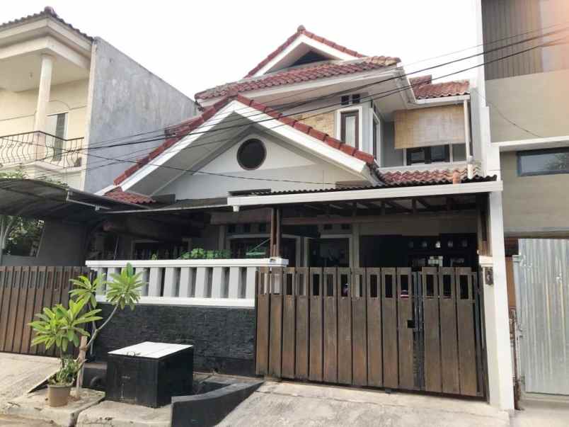 dijual rumah kayu putih jakarta timur