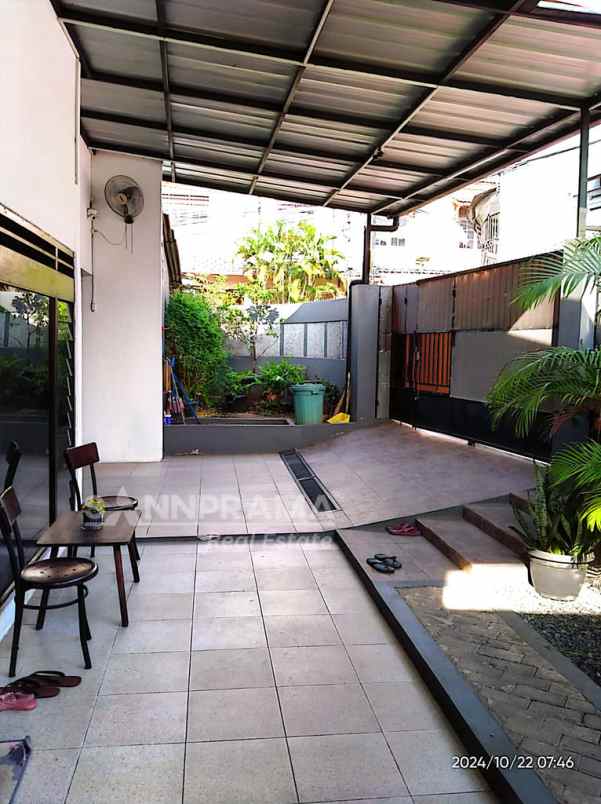 dijual rumah kebon jeruk