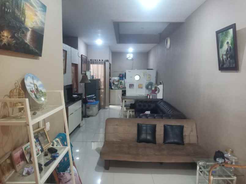 dijual rumah kec parongpong