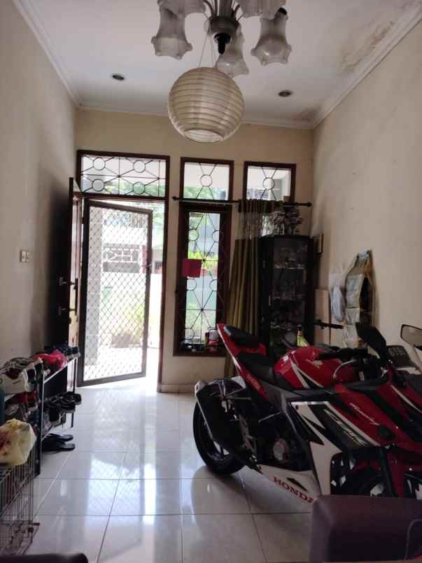 dijual rumah kelapa gading