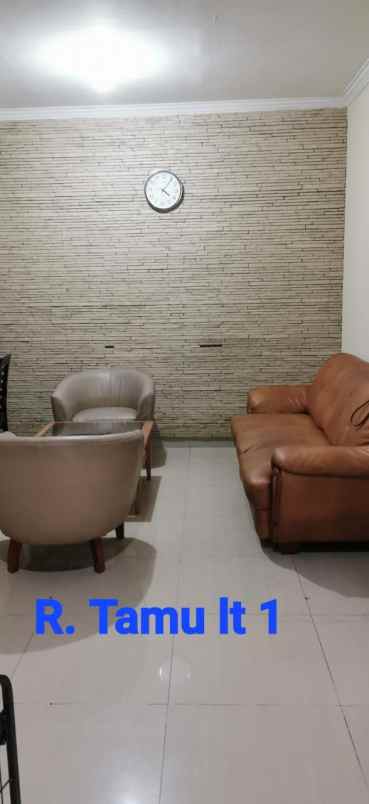 dijual rumah kelapa gading