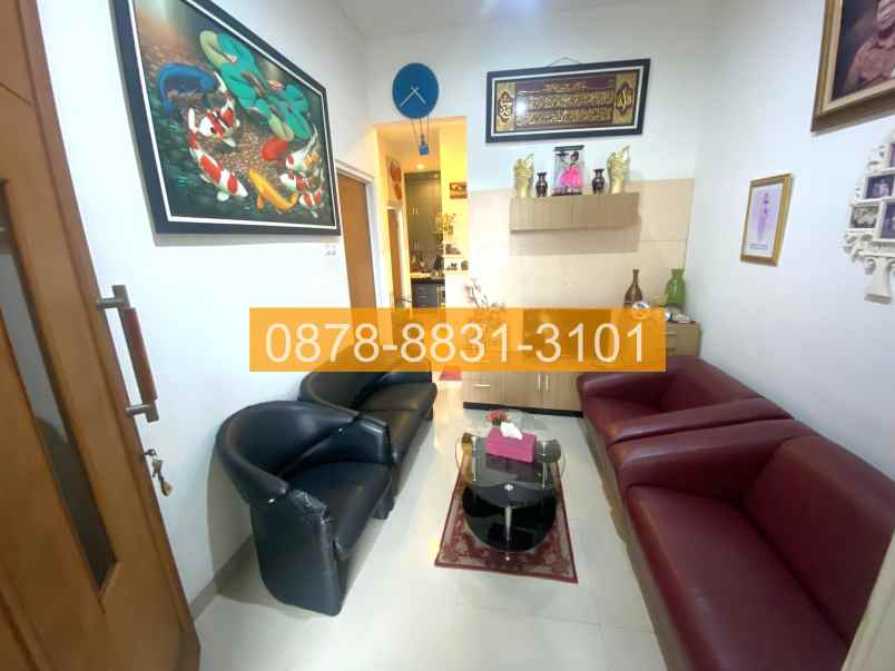 dijual rumah kelurahan cipayung