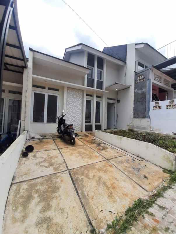 dijual rumah kemang