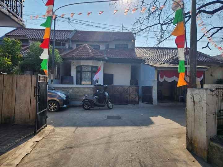 dijual rumah kemang buntu jatibening