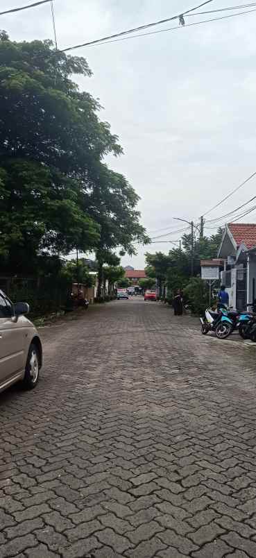dijual rumah kemang pratama bojong