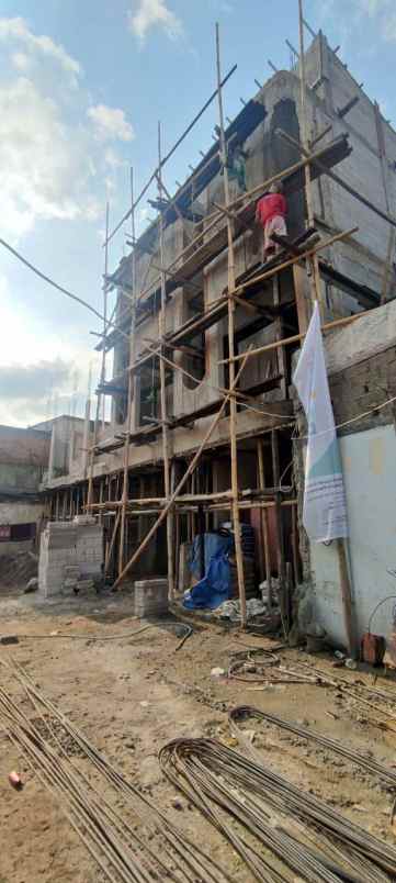 dijual rumah kemuning utan kayu