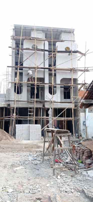 dijual rumah kemuning utan kayu