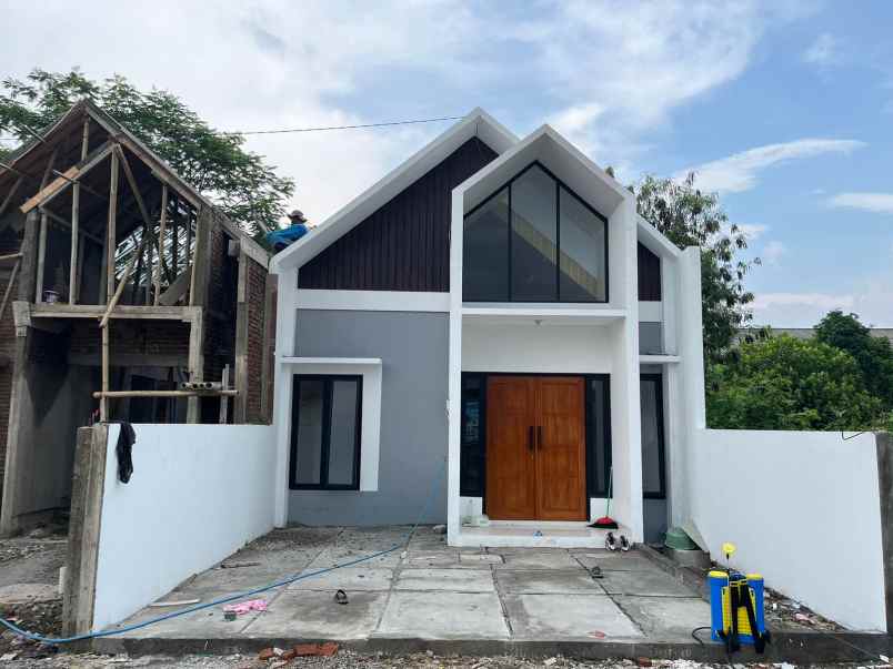 dijual rumah kepuh kulon wirokertan