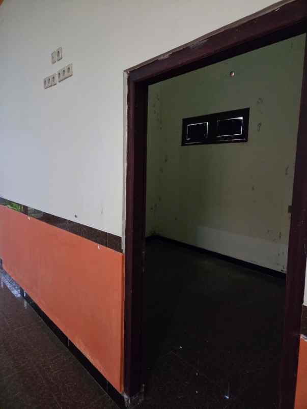 dijual rumah kerten laweyan surakarta