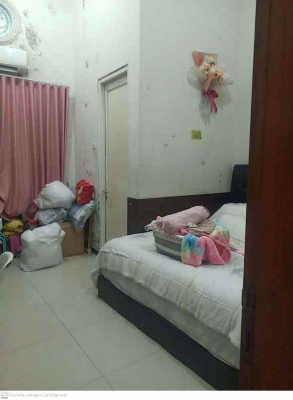 dijual rumah ketintang madya