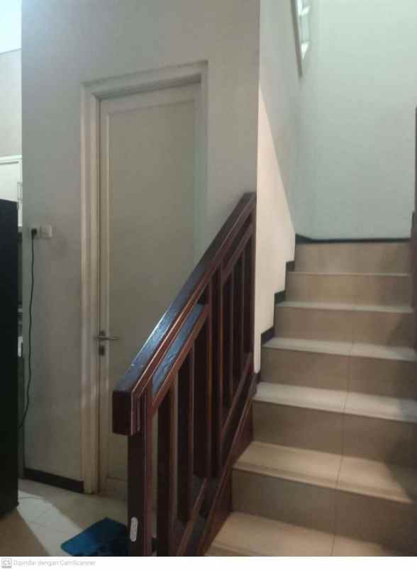 dijual rumah ketintang madya