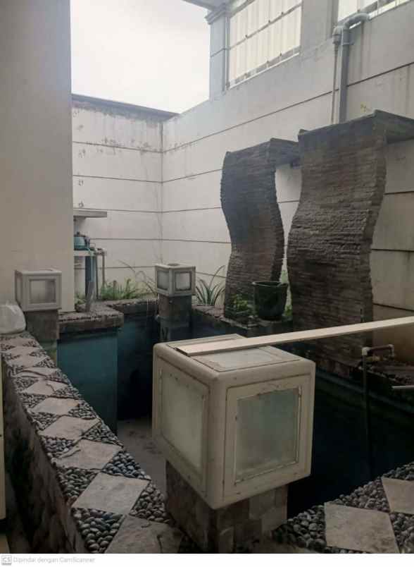 dijual rumah ketintang madya