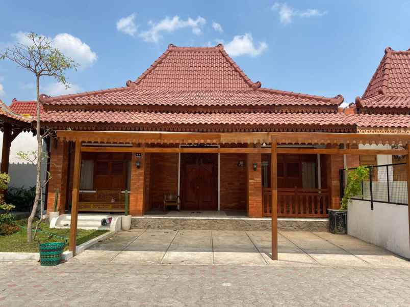 dijual rumah kokosan kokosan prambanan