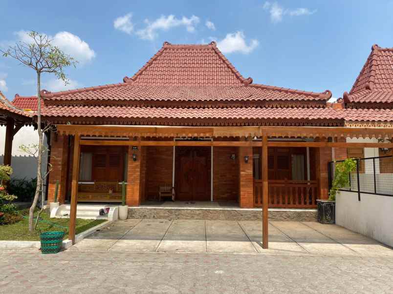 dijual rumah kokosan kokosan prambanan