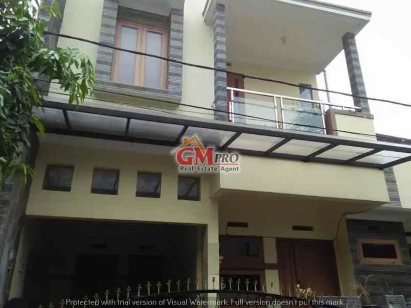 dijual rumah komp jakapurwa