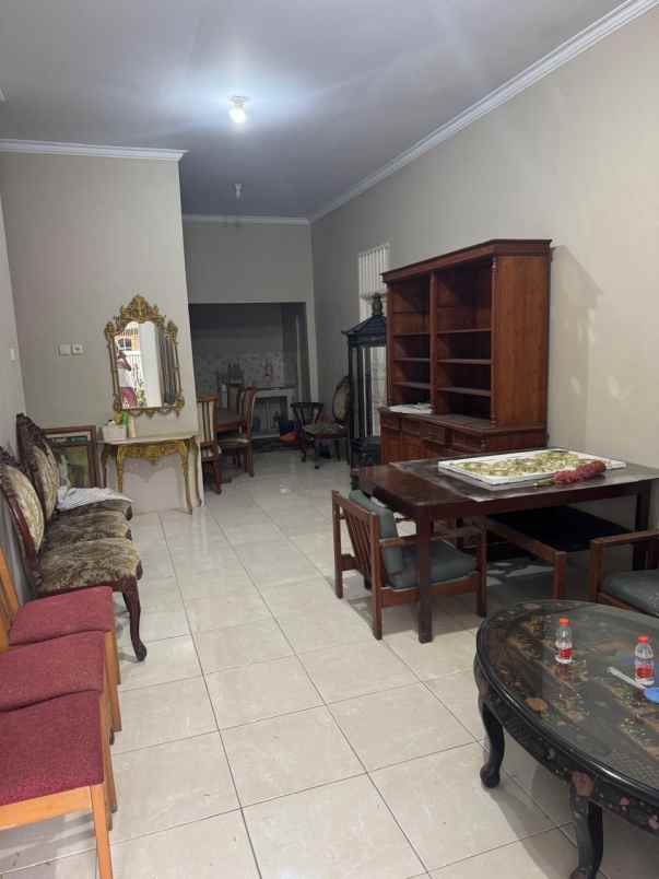dijual rumah komplek billymoon pondok