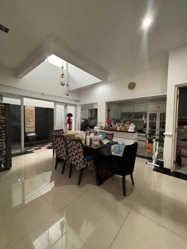 dijual rumah komplek billymoon pondok