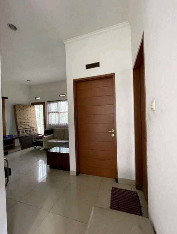 dijual rumah komplek buahbatu regency