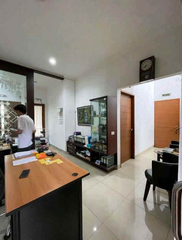 dijual rumah komplek buahbatu regency