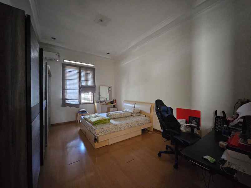 dijual rumah komplek buahbatu regency