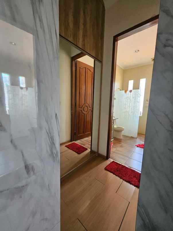 dijual rumah komplek buahbatu regency