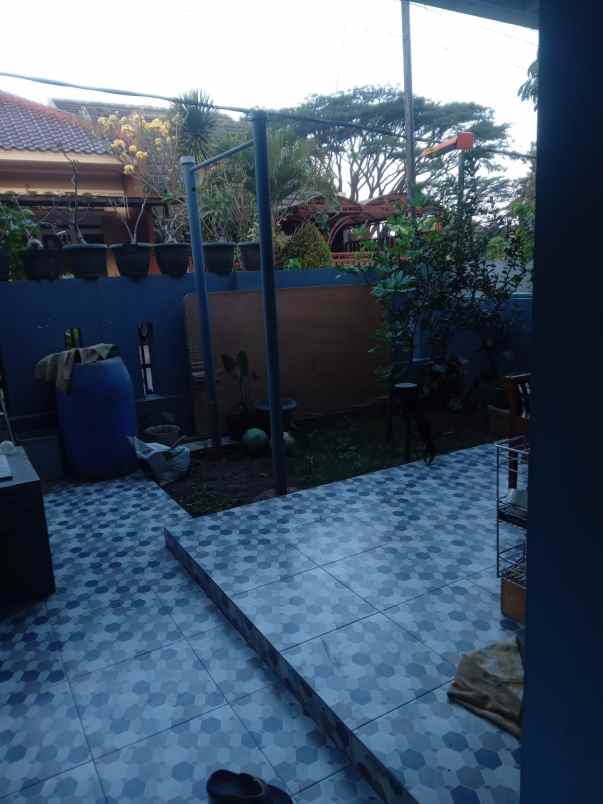 dijual rumah komplek cipaganti rahayu