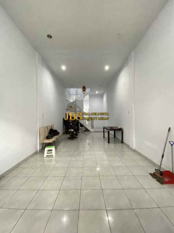 dijual rumah komplek mulia residence