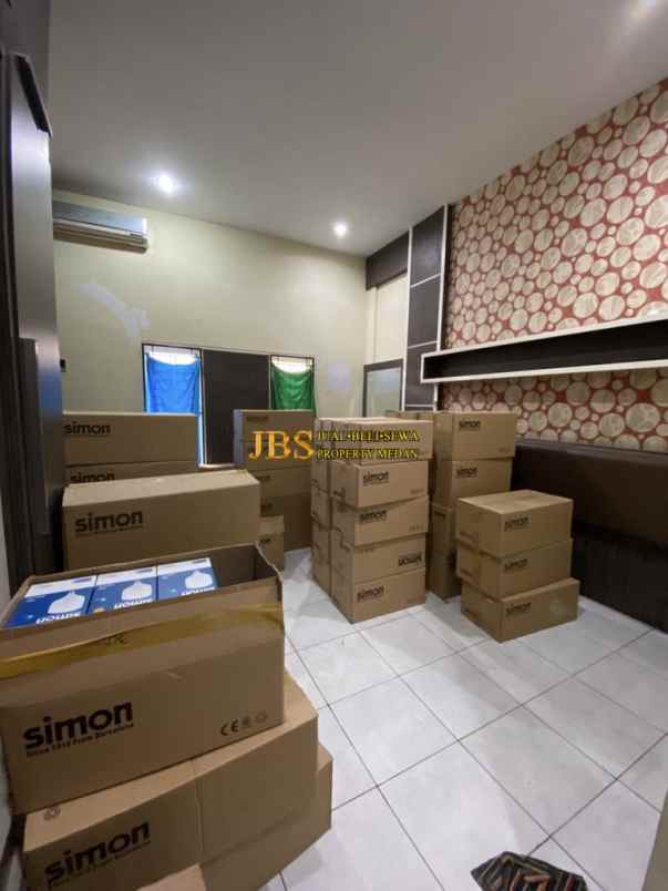 dijual rumah komplek mulia residence