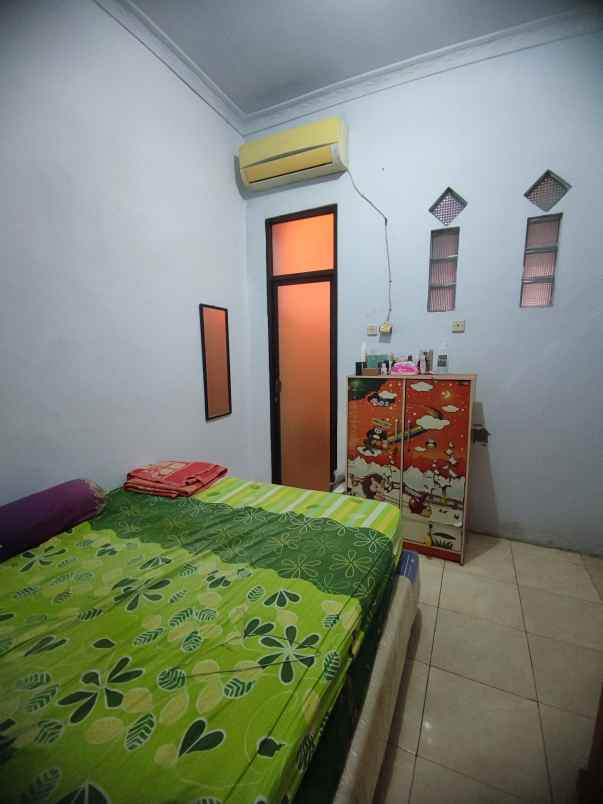 dijual rumah komplek mutiara garuda