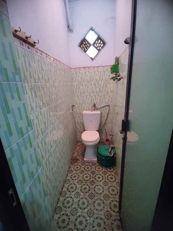 dijual rumah komplek mutiara garuda