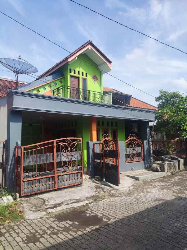 dijual rumah komplek mutiara garuda