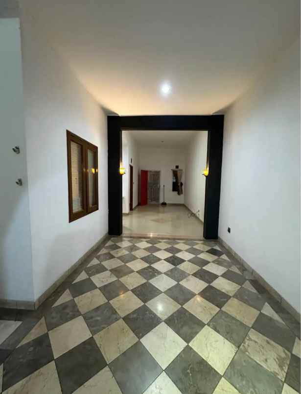 dijual rumah komplek parakan mas