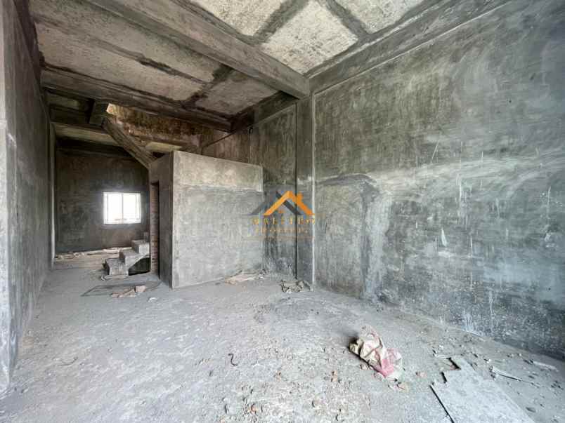 dijual rumah komplek setia jadi palace