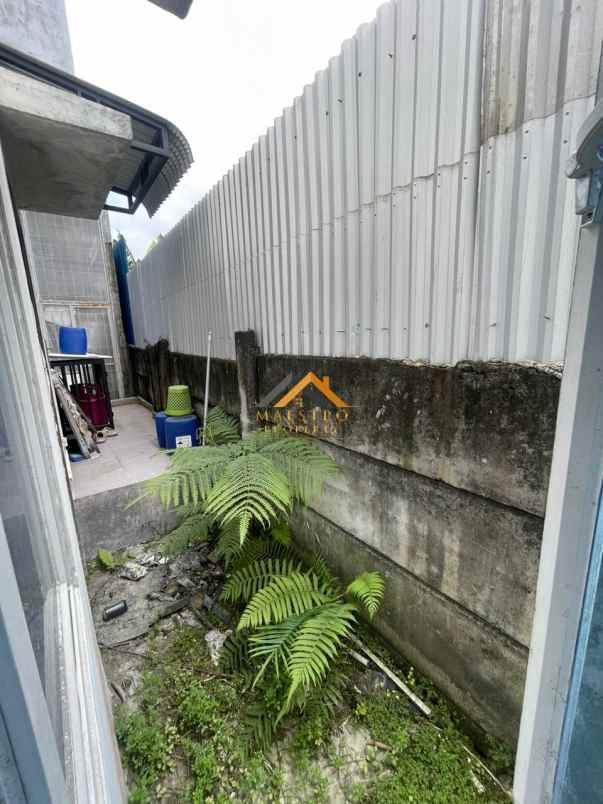 dijual rumah komplek setia jadi palace