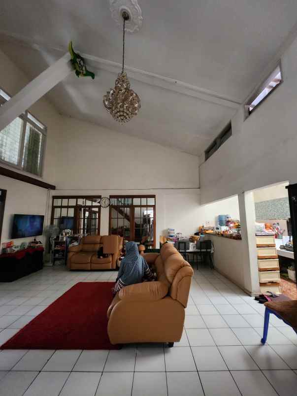 dijual rumah komplek sukaasih