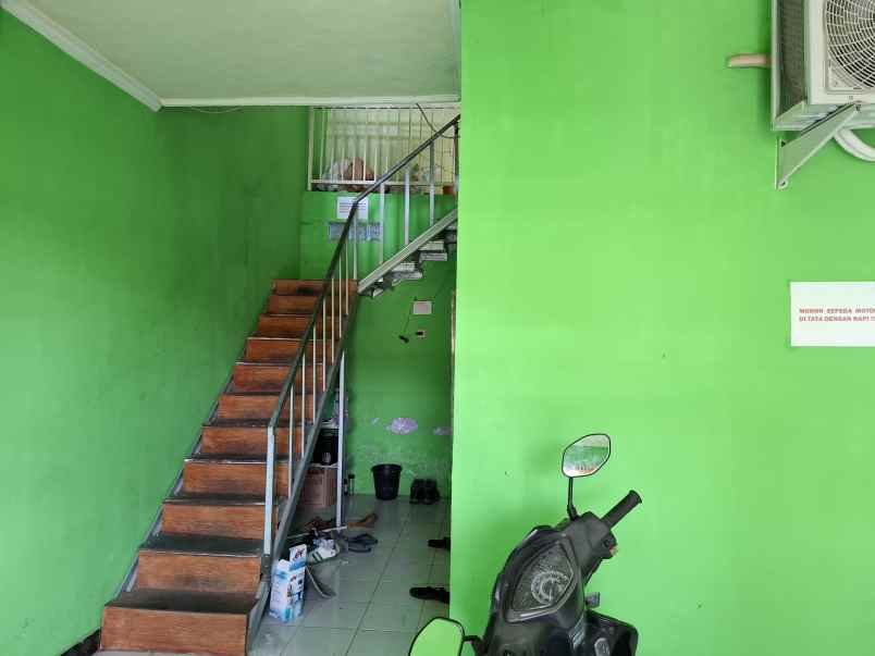 dijual rumah kos 2 lantai dekat kampus jember