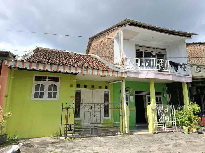 dijual rumah kos 2 lantai dekat kampus jember