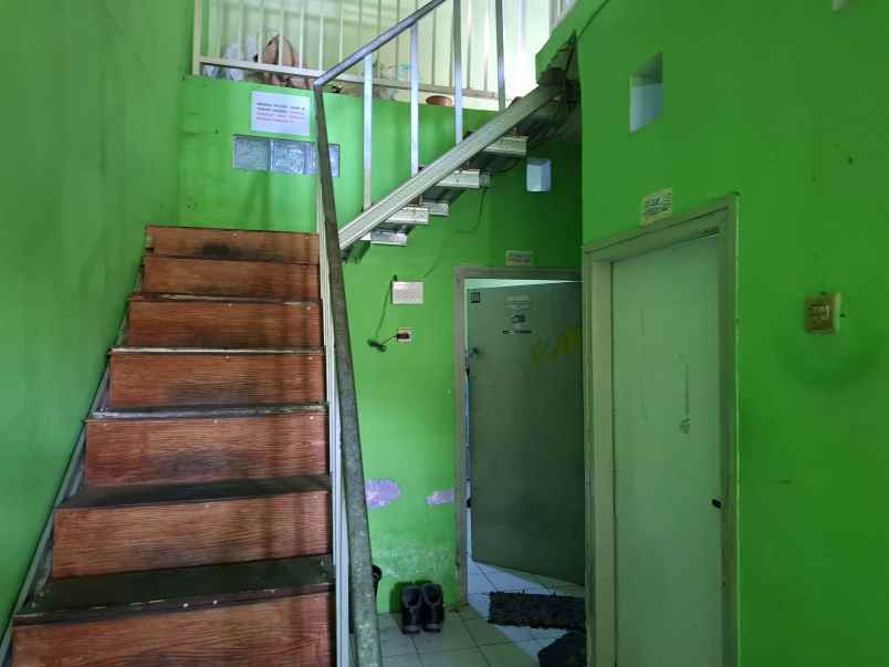 dijual rumah kos 2 lantai dekat kampus jember