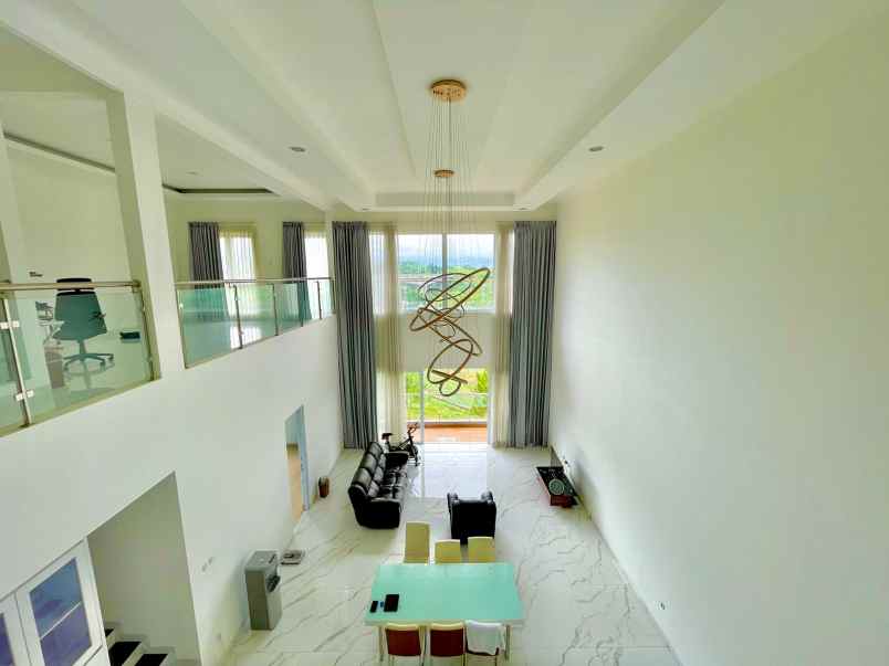 dijual rumah kota baru parahyangan