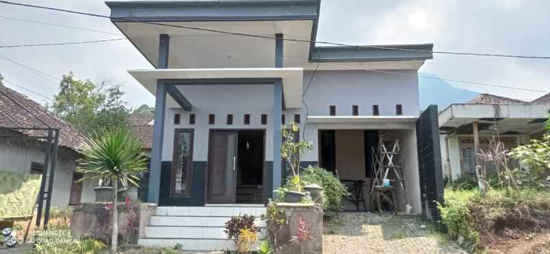 dijual rumah kota batu