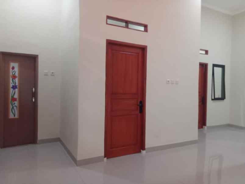 dijual rumah kota harapan indah bekasi