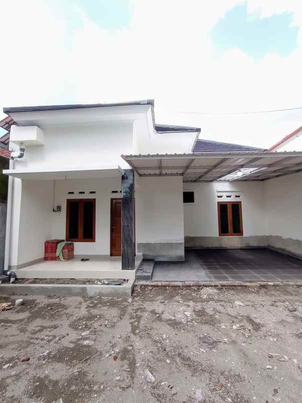 dijual rumah krapyak