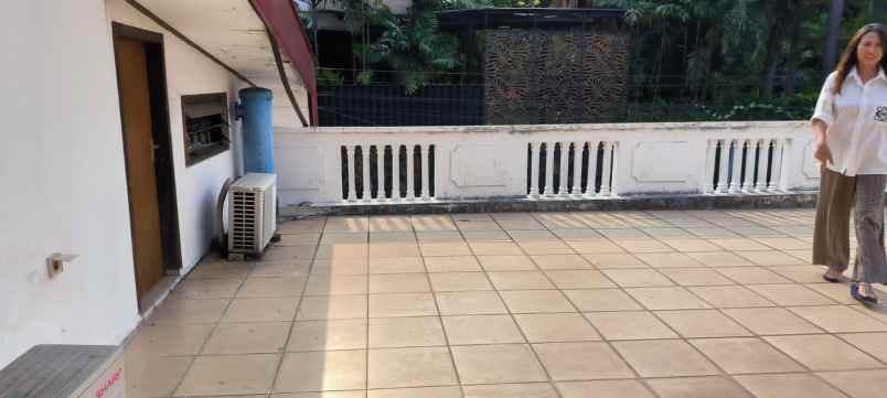 dijual rumah kuningan