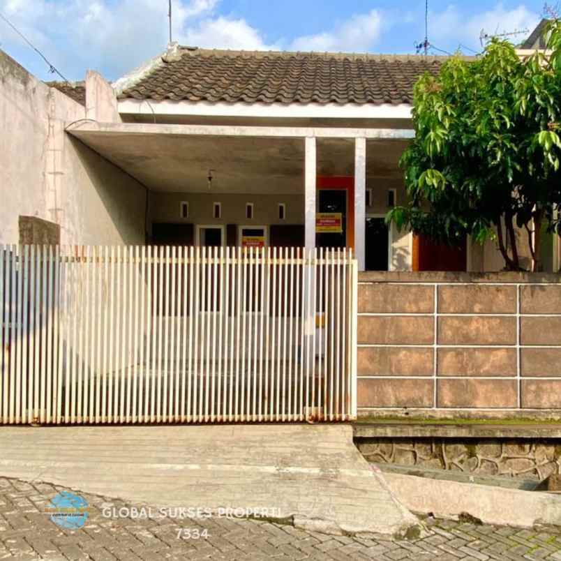 dijual rumah kusuma pesanggrahan