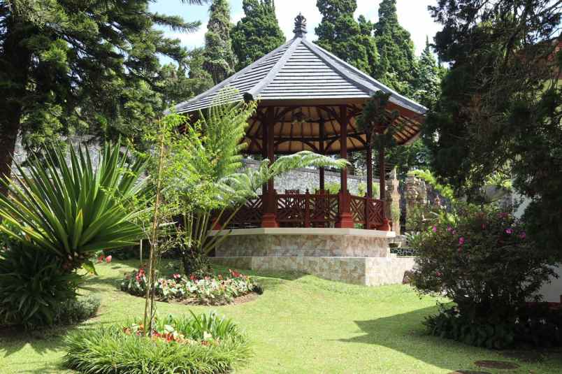 dijual rumah lantai 2 bedugul bali