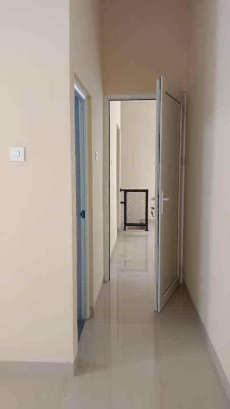 dijual rumah lenteng agung