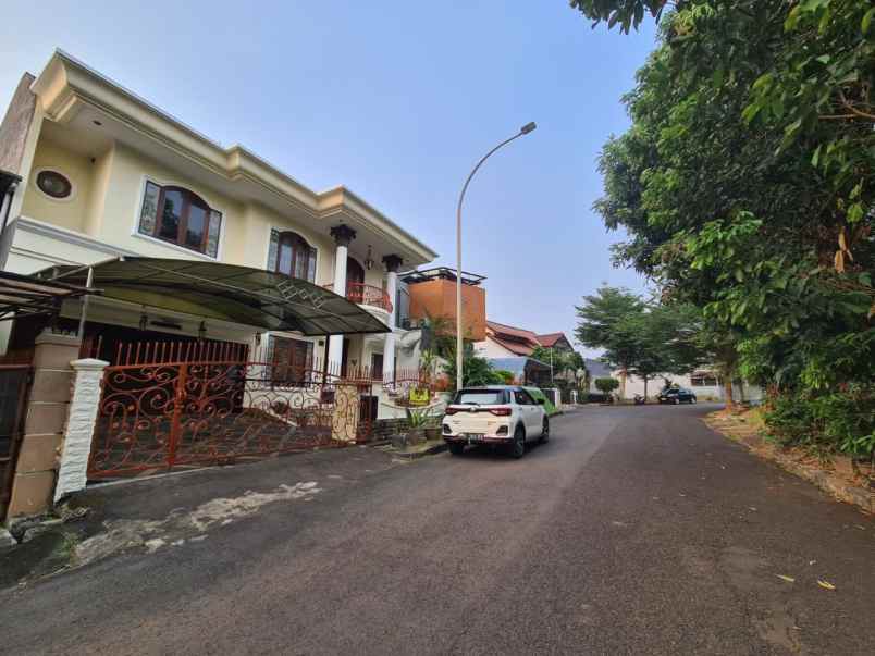 dijual rumah lokasi didalam komplek